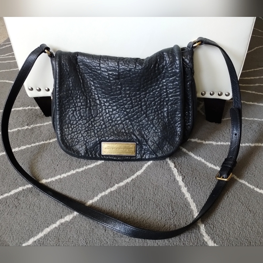 Marc Jacobs Pebbled Leather Crossbody Zip Expand Bag